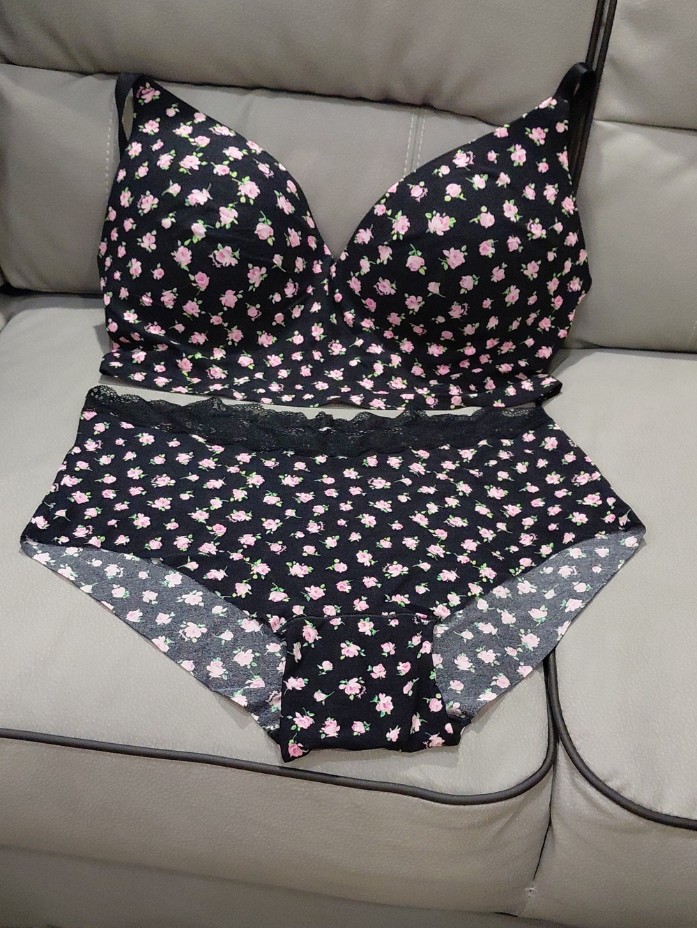 PINK VICTORIA'S SECRET Floral Lace-Trim Bra & High-Waist Brief Set Pink Roses